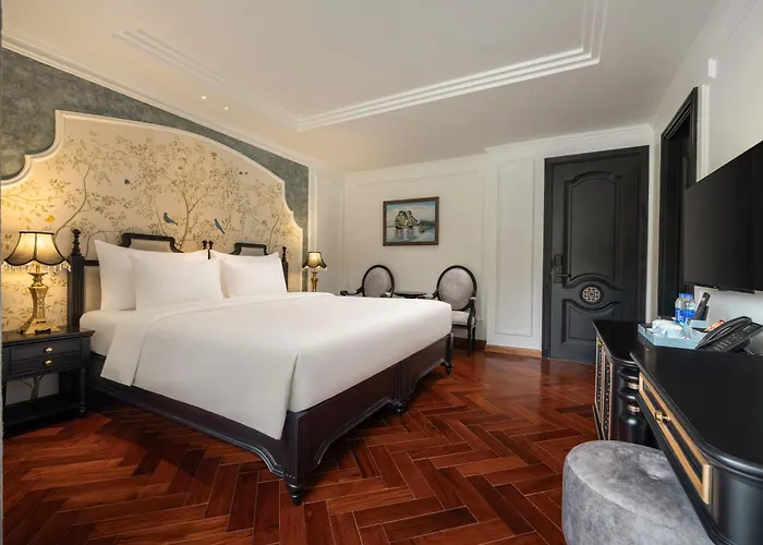 New La Casta Star 6-star Cruise Lan Ha Bay - Free One Way Shared Shuttle Service For 2 From Hanoi Old Quarter From 08 Sep 2026 *