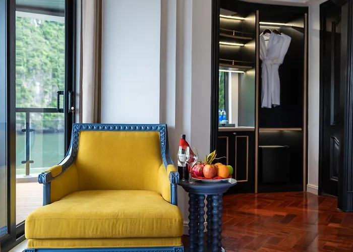 New La Casta Star 6-Star Cruise Lan Ha Bay - Balcony & Bathtub Ocean View *