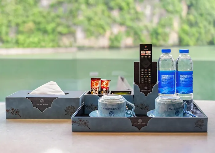  New La Casta Star 6-Star Cruise Lan Ha Bay - Balcony & Bathtub Ocean View Hạ Long