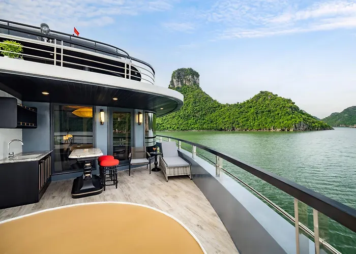 New La Casta Star 6-star Cruise Lan Ha Bay - Free One Way Shared Shuttle Service For 2 From Hanoi Old Quarter From 08 Sep 2026  Ha Long