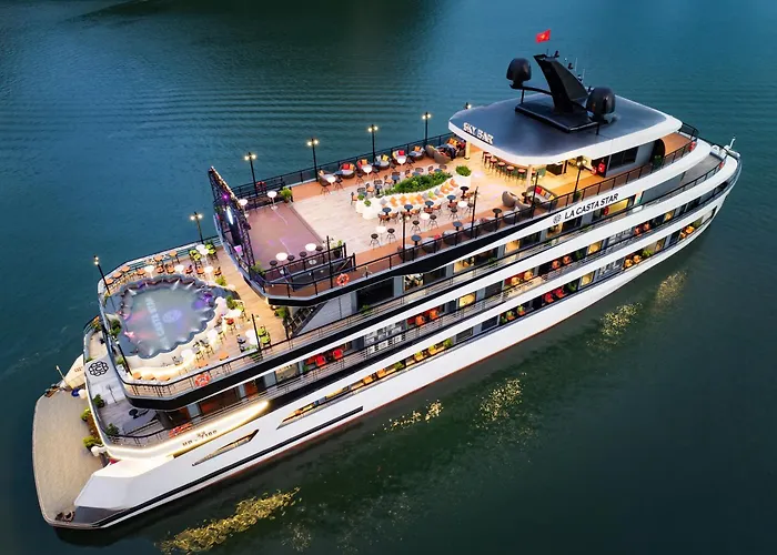 New La Casta Star 6-Star Cruise Lan Ha Bay - Balcony & Bathtub Ocean View  Hạ Long