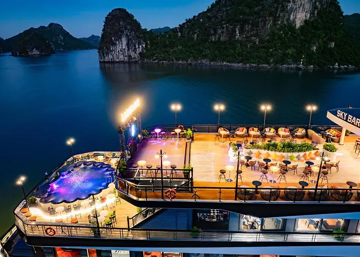  New La Casta Star 6-Star Cruise Lan Ha Bay - Balcony & Bathtub Ocean View *